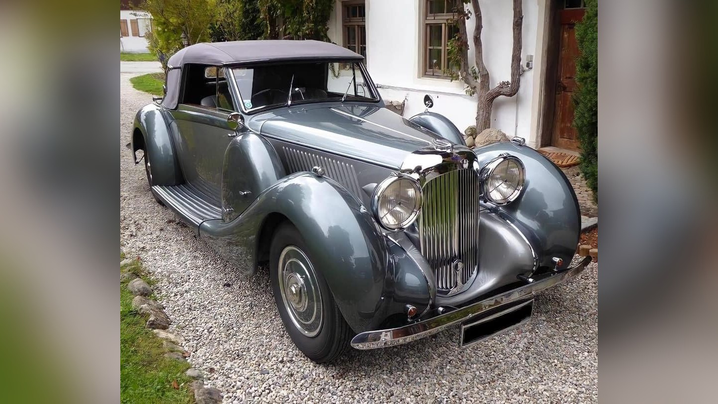Click to Enlarge-Esc to Close myimgs/ArtDecoCars1937-60/1939 Lagonda V12 Cabriolet.jpg